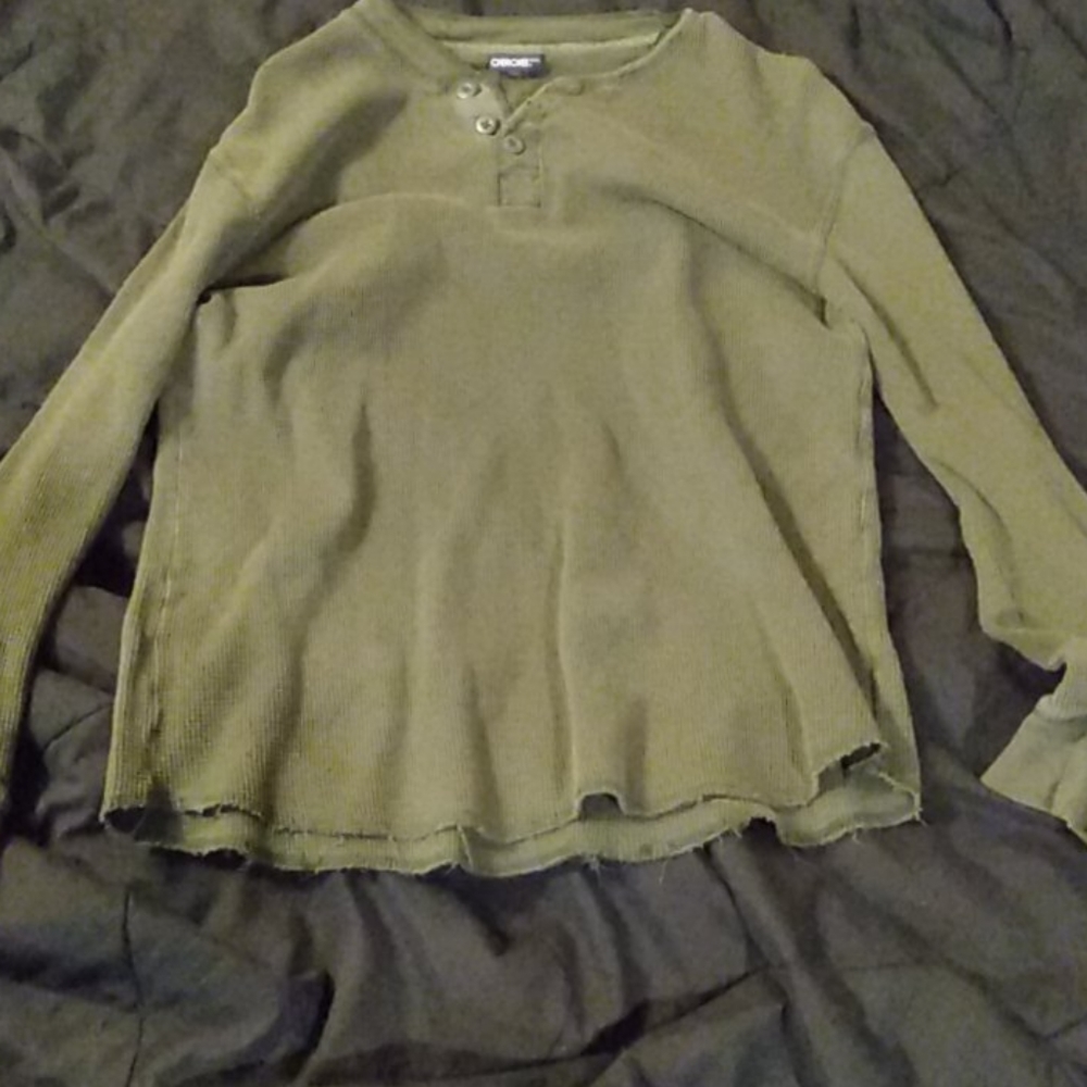 Shirts - Picture 7 of 7